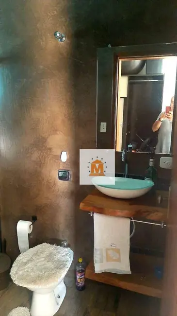 Foto 5 de Casa com 1 quarto à venda, 250m2 em Jacarei - SP