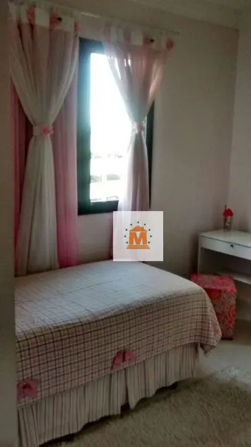 Foto 5 de Apartamento com 3 quartos à venda, 142m2 em Jardim Siesta, Jacarei - SP