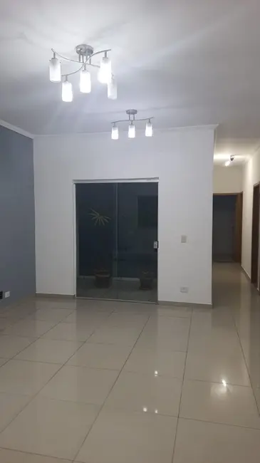Foto 3 de Casa com 3 quartos à venda, 250m2 em Jacarei - SP
