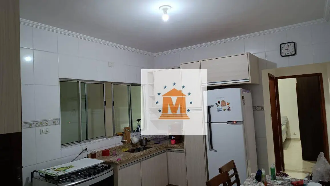 Foto 1 de Casa com 2 quartos à venda, 118m2 em Centro, Jacarei - SP