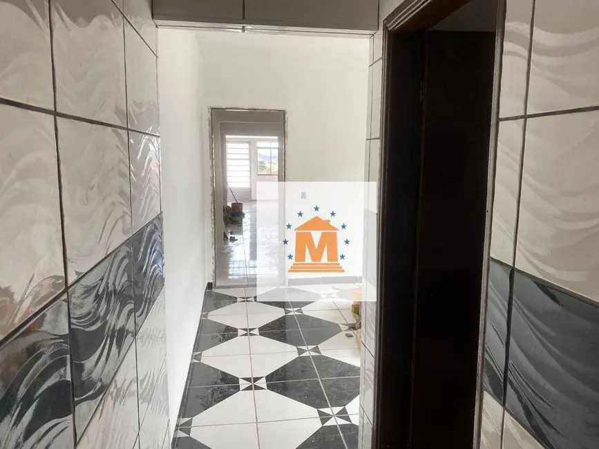 Foto 8 de Sobrado com 7 quartos à venda, 175m2 em Parque Santo Antônio, Jacarei - SP