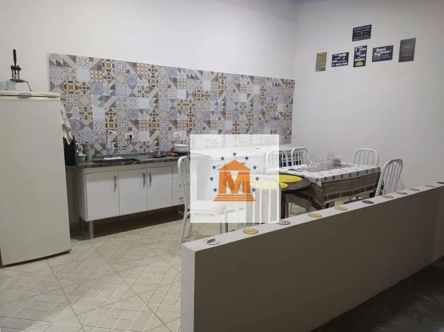 Foto 4 de Sobrado com 4 quartos à venda, 250m2 em Jardim Terras de São João, Jacarei - SP