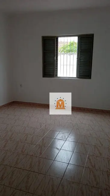 Foto 1 de Casa com 3 quartos à venda, 200m2 em Jardim Jacinto, Jacarei - SP