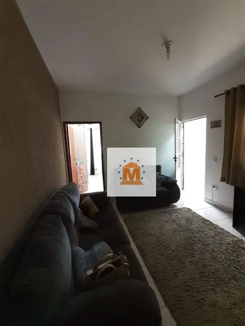 Foto 1 de Casa com 2 quartos à venda, 150m2 em Vila Zezé, Jacarei - SP