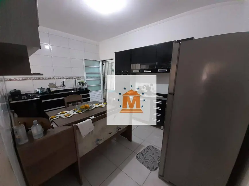 Foto 8 de Casa com 2 quartos à venda, 150m2 em Vila Zezé, Jacarei - SP