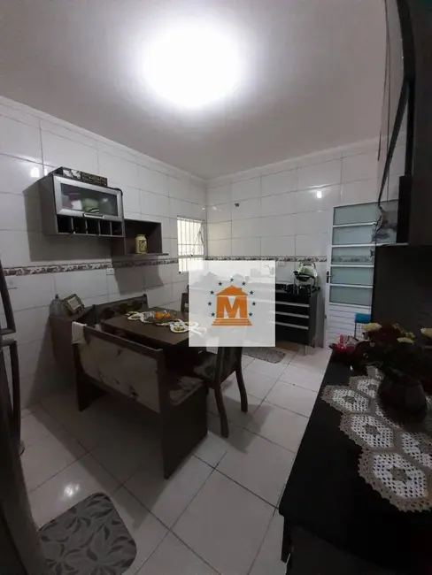 Foto 5 de Casa com 2 quartos à venda, 150m2 em Vila Zezé, Jacarei - SP