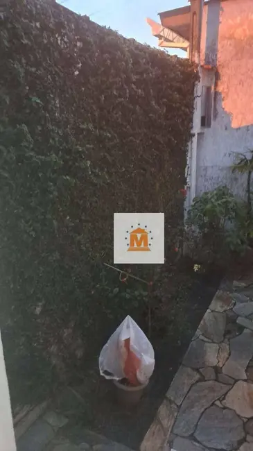 Foto 3 de Casa com 4 quartos à venda, 194m2 em Conjunto São Benedito, Jacarei - SP