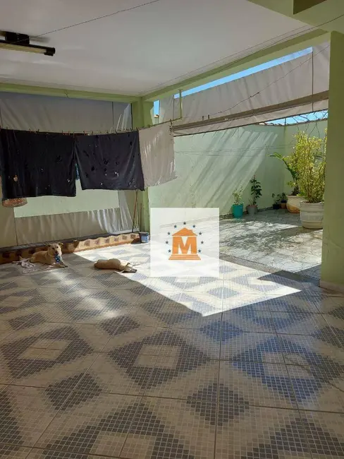 Foto 2 de Sobrado com 4 quartos à venda, 250m2 em Jardim Terras de São João, Jacarei - SP