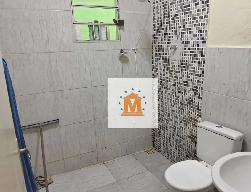 Foto 4 de Casa com 2 quartos à venda, 150m2 em Jardim Pitoresco, Jacarei - SP