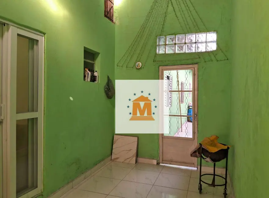 Foto 1 de Casa com 2 quartos à venda, 150m2 em Jardim do Marquês, Jacarei - SP