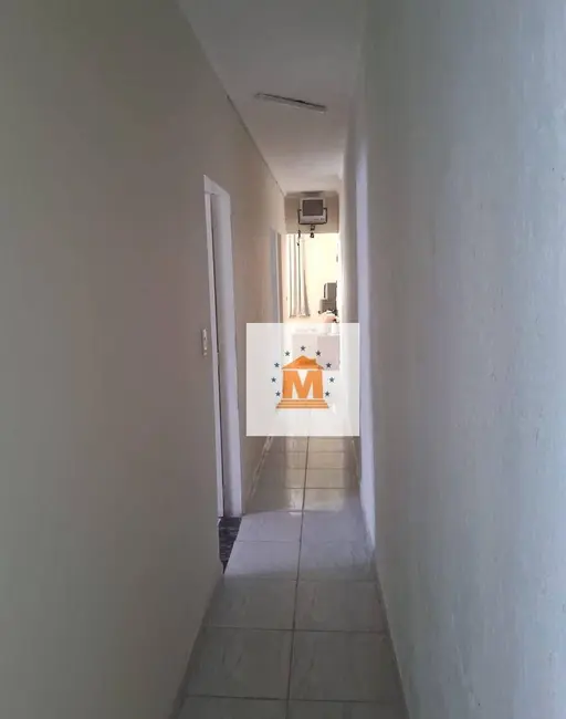 Foto 8 de Casa com 2 quartos à venda, 150m2 em Jardim Pitoresco, Jacarei - SP