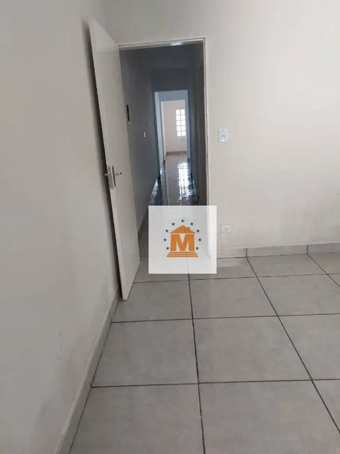 Foto 3 de Casa com 2 quartos à venda, 137m2 em Jardim Califórnia, Jacarei - SP