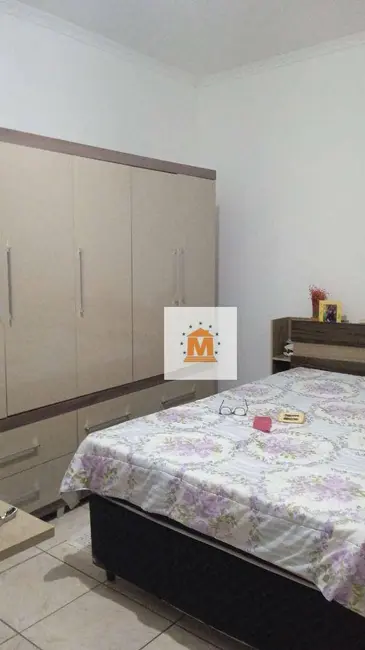 Foto 4 de Casa com 4 quartos à venda, 116m2 em Jardim Bela Vista, Jacarei - SP