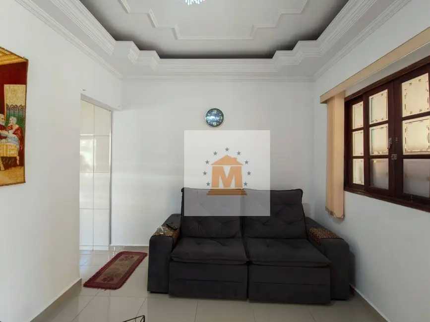 Foto 1 de Casa com 4 quartos à venda, 116m2 em Jardim Bela Vista, Jacarei - SP