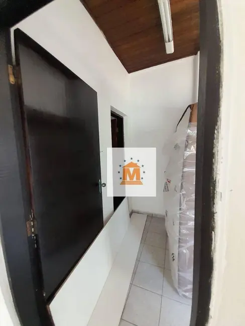 Foto 3 de Casa com 1 quarto à venda, 300m2 em Jardim Santa Maria, Jacarei - SP