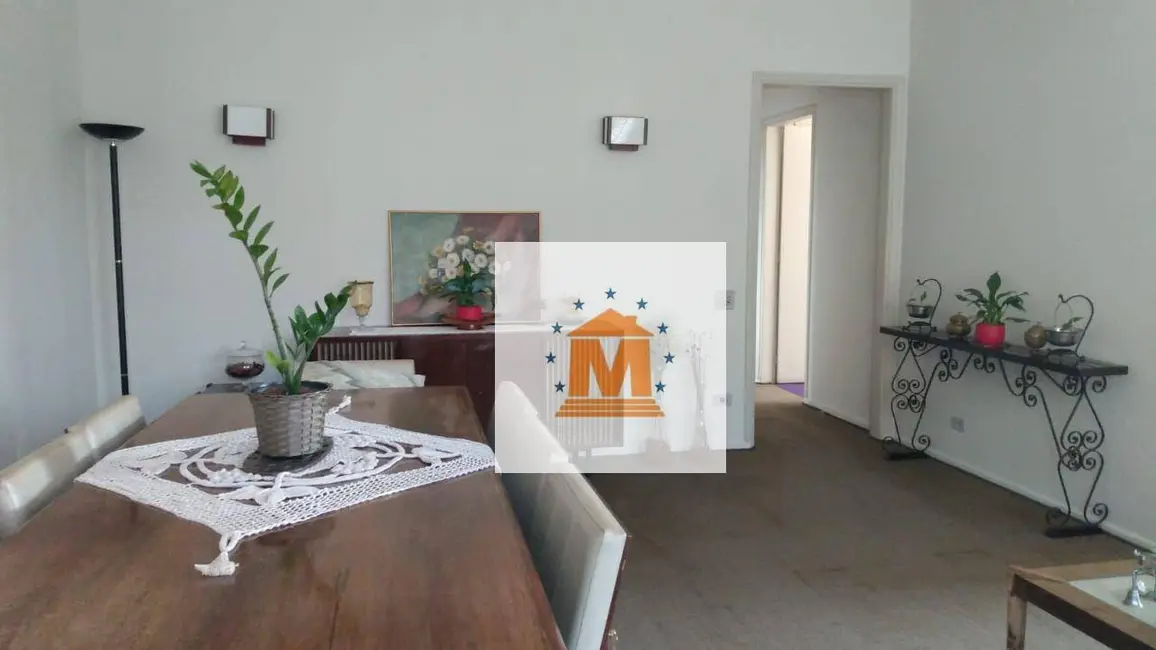 Foto 1 de Casa com 5 quartos à venda, 274m2 em Centro, Jacarei - SP