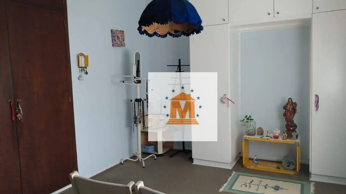 Foto 8 de Casa com 5 quartos à venda, 274m2 em Centro, Jacarei - SP