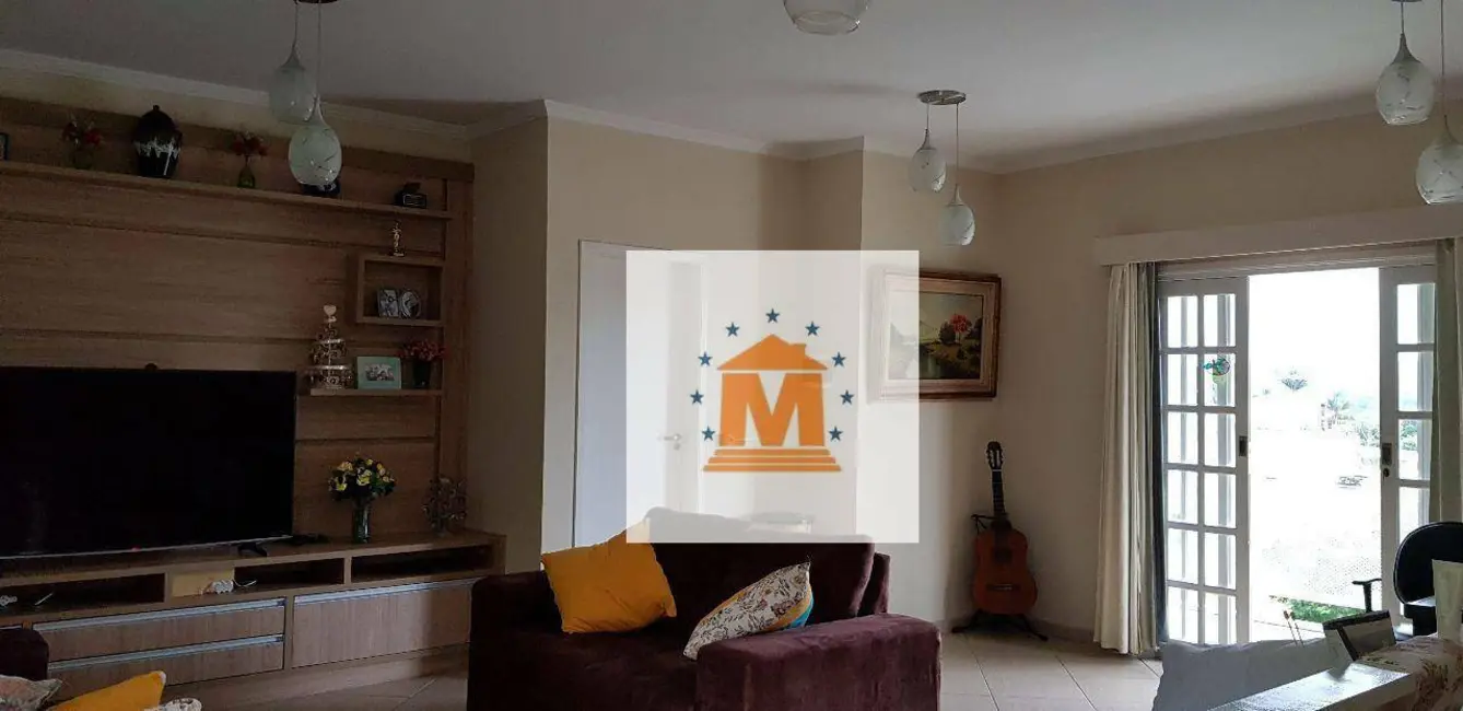 Foto 1 de Sobrado com 3 quartos à venda, 1512m2 em Jacarei - SP