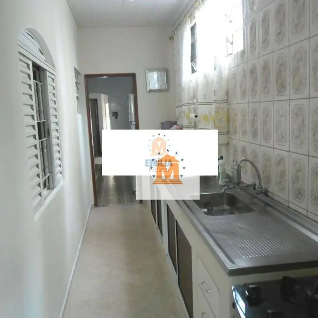 Foto 9 de Casa com 3 quartos à venda, 193m2 em Jardim Califórnia, Jacarei - SP