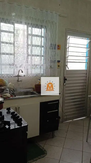 Foto 2 de Casa com 2 quartos à venda, 137m2 em Parque Imperial, Jacarei - SP