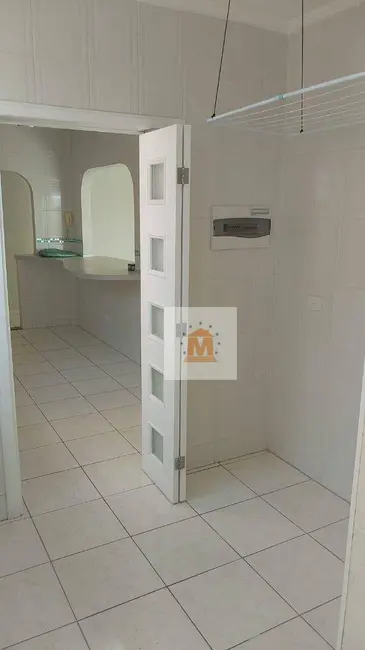Apartamento com 3 quartos à venda, 108m2 em Santa Cruz dos Lázaros, Jacarei - SP - imagem 7 Foto 7 de Apartamento com 3 quartos à venda, 108m2 em Santa Cruz dos Lázaros, Jacarei - SP