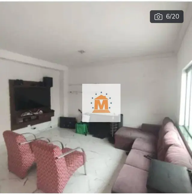 Foto 3 de Sobrado com 3 quartos à venda, 175m2 em Residencial Parque dos Sinos, Jacarei - SP