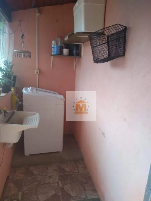 Foto 6 de Sobrado com 4 quartos à venda, 170m2 em Residencial Santa Paula, Jacarei - SP