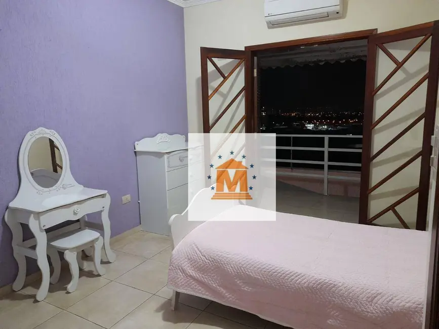 Foto 1 de Sobrado com 3 quartos à venda, 250m2 em Jardim Terras de São João, Jacarei - SP