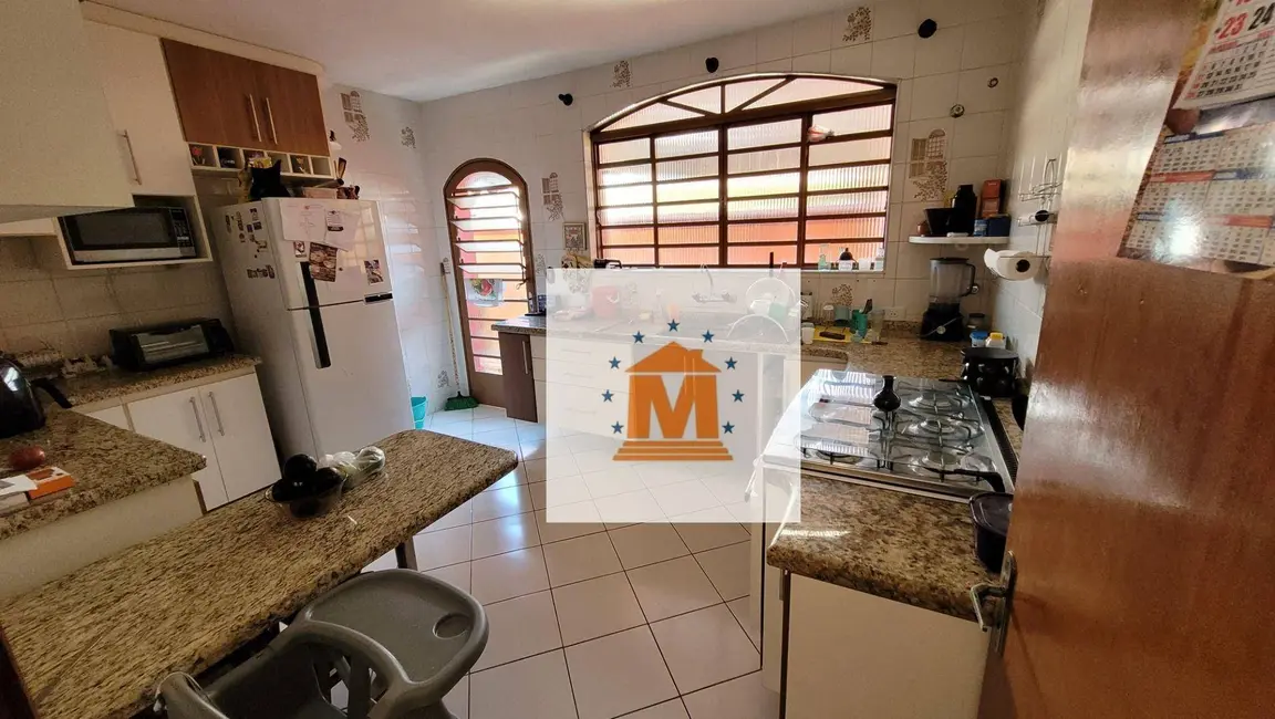 Foto 7 de Casa com 3 quartos à venda, 250m2 em Cidade Jardim, Jacarei - SP