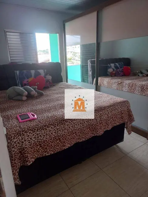 Foto 6 de Sobrado com 3 quartos à venda, 140m2 em Parque dos Príncipes, Jacarei - SP