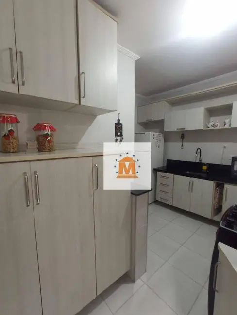 Casa com 2 quartos à venda em Jacarei - SP - imagem 3 Foto 3 de Casa com 2 quartos à venda em Jacarei - SP