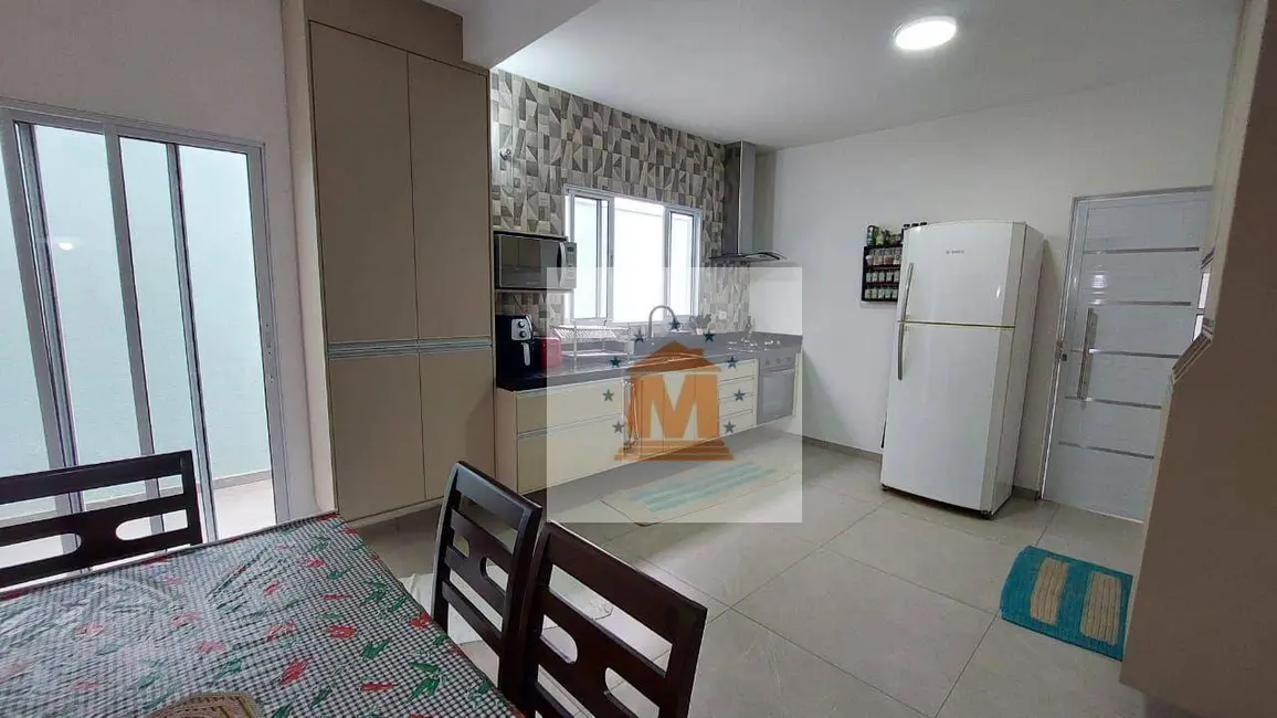 Foto 3 de Sobrado com 3 quartos à venda, 140m2 em Jacarei - SP