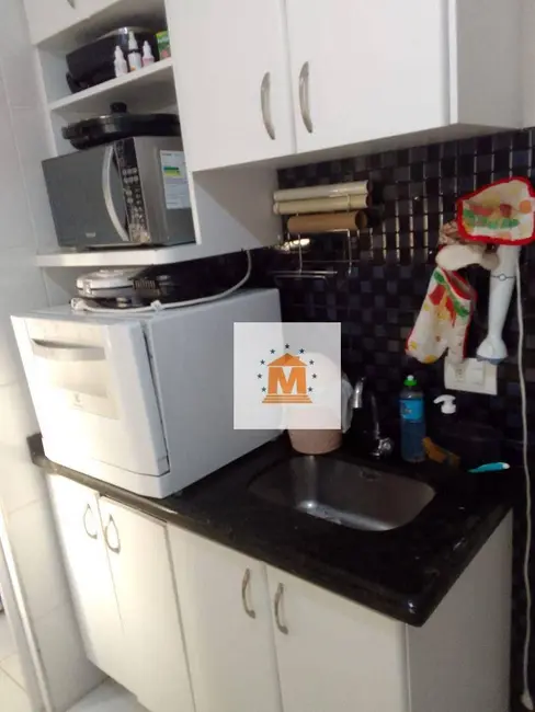 Foto 3 de Apartamento com 2 quartos à venda, 84m2 em Parque Santo Antônio, Jacarei - SP