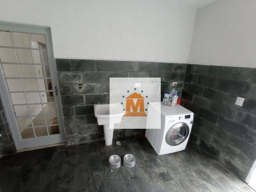 Foto 5 de Casa com 3 quartos à venda, 250m2 em Centro, Jacarei - SP