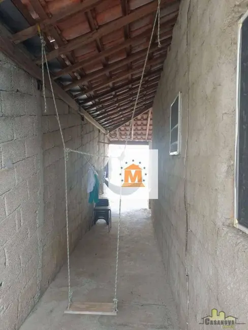 Foto 4 de Casa com 1 quarto à venda, 440m2 em Jardim Santo Antônio da Boa Vista, Jacarei - SP