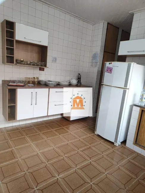 Foto 4 de Casa com 3 quartos à venda, 125m2 em Centro, Jacarei - SP