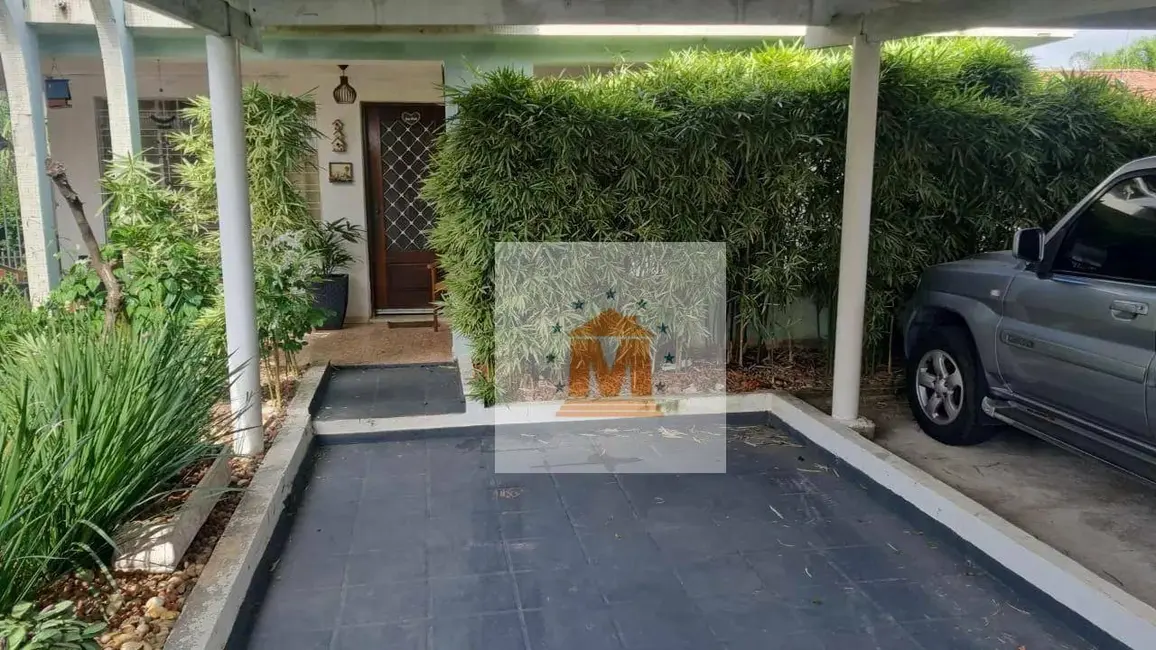 Foto 8 de Casa com 3 quartos à venda, 314m2 em Jardim Jacinto, Jacarei - SP