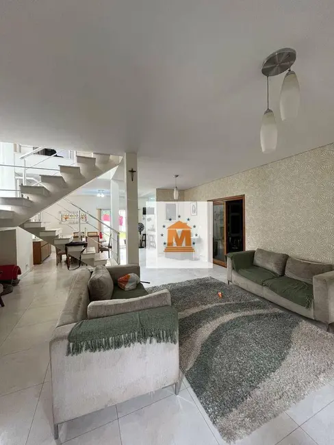 Foto 1 de Casa de Condomínio com 3 quartos à venda, 430m2 em Loteamento Villa Branca, Jacarei - SP