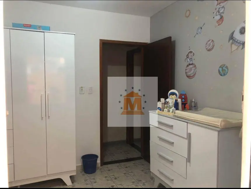 Foto 8 de Casa com 4 quartos à venda, 250m2 em Centro, Jacarei - SP