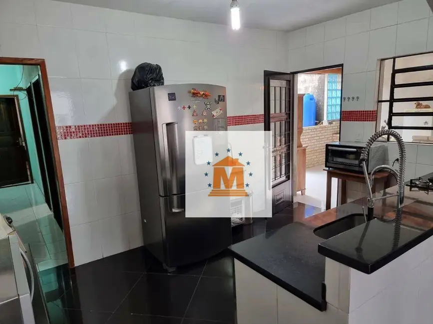 Foto 9 de Casa com 4 quartos à venda, 434m2 em Jardim Pereira do Amparo, Jacarei - SP