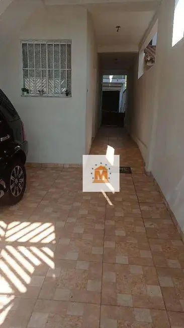 Casa com 3 quartos à venda, 125m2 em Jardim do Vale, Jacarei - SP - imagem 2 Foto 2 de Casa com 3 quartos à venda, 125m2 em Jardim do Vale, Jacarei - SP