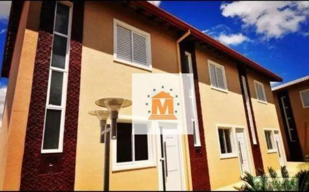 Foto 2 de Sobrado com 2 quartos à venda, 69m2 em Loteamento Vila Romana, Jacarei - SP