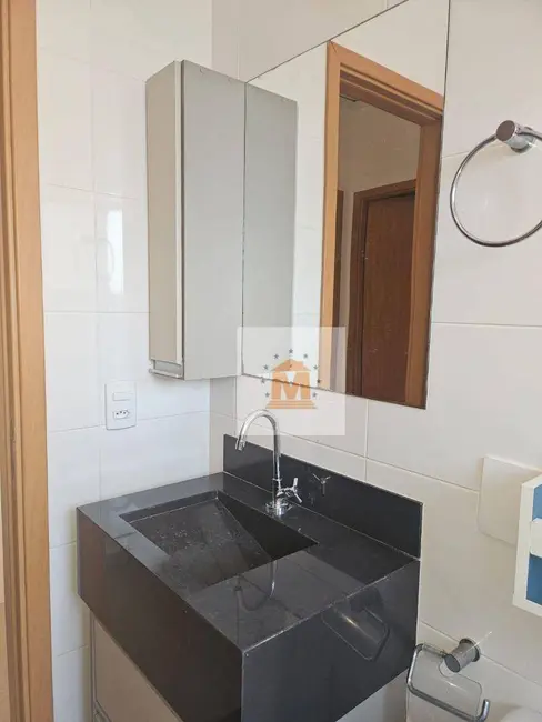 Foto 2 de Sobrado com 2 quartos à venda, 69m2 em Loteamento Vila Romana, Jacarei - SP