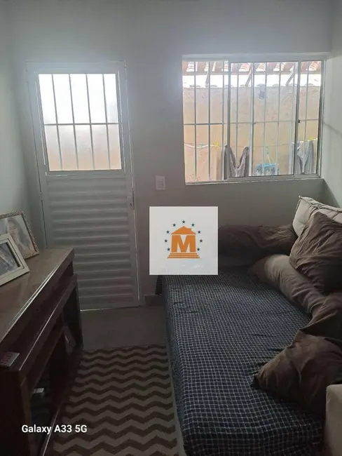 Foto 3 de Casa com 2 quartos à venda, 125m2 em Parque Santo Antônio, Jacarei - SP