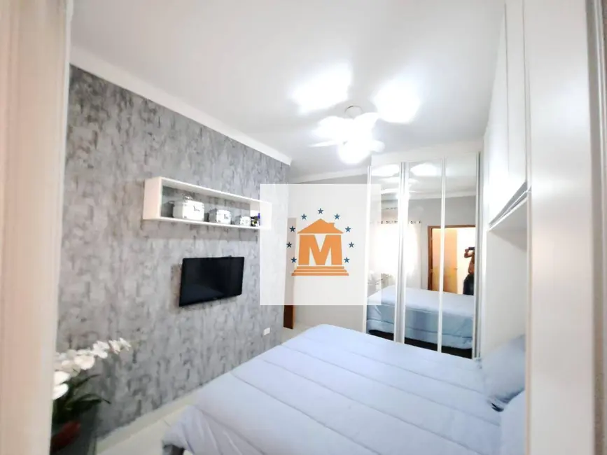 Casa com 3 quartos à venda, 140m2 em Loteamento Villa Branca, Jacarei - SP - imagem 9 Foto 9 de Casa com 3 quartos à venda, 140m2 em Loteamento Villa Branca, Jacarei - SP