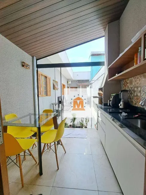Casa com 3 quartos à venda, 140m2 em Loteamento Villa Branca, Jacarei - SP - imagem 3 Foto 3 de Casa com 3 quartos à venda, 140m2 em Loteamento Villa Branca, Jacarei - SP