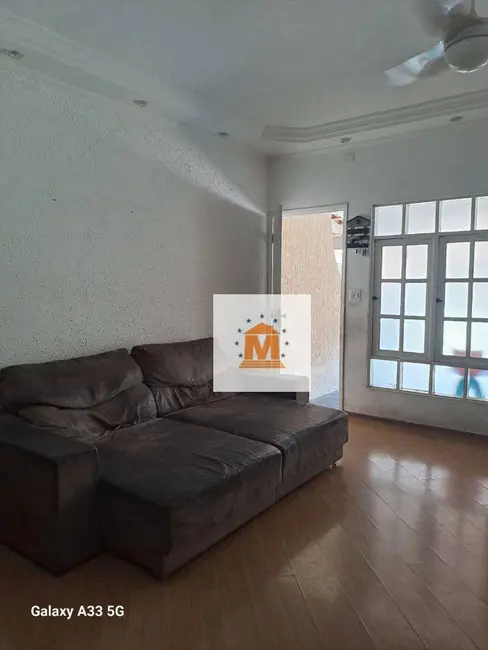 Foto 2 de Casa de Condomínio com 3 quartos à venda, 125m2 em Jardim Califórnia, Jacarei - SP