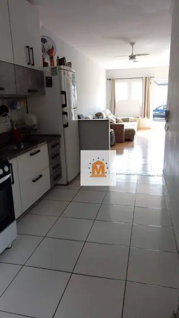 Foto 3 de Casa de Condomínio com 2 quartos à venda, 71m2 em Loteamento Jardim Sol Nascente, Jacarei - SP