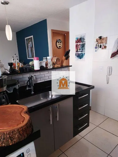 Foto 2 de Apartamento com 2 quartos à venda, 40m2 em Vila Formosa, Jacarei - SP