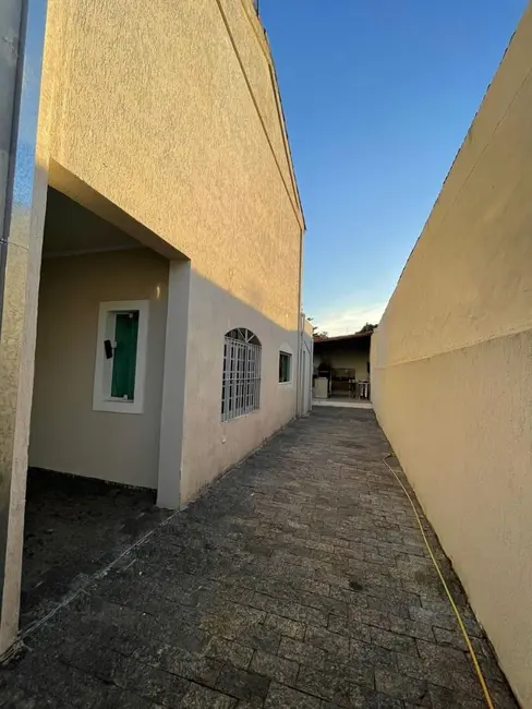 Foto 2 de Sobrado com 3 quartos à venda, 320m2 em Jardim Flórida, Jacarei - SP